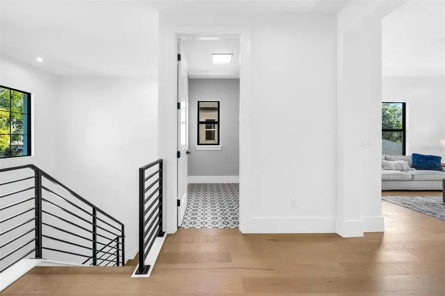 Spacious, unfurnished interior of a new home in , Orlando (Image 22).