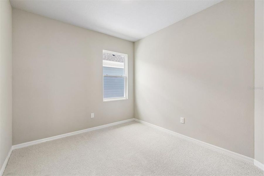 Spacious, unfurnished interior of a new home in Eastlyn, Bradenton (Image 8).