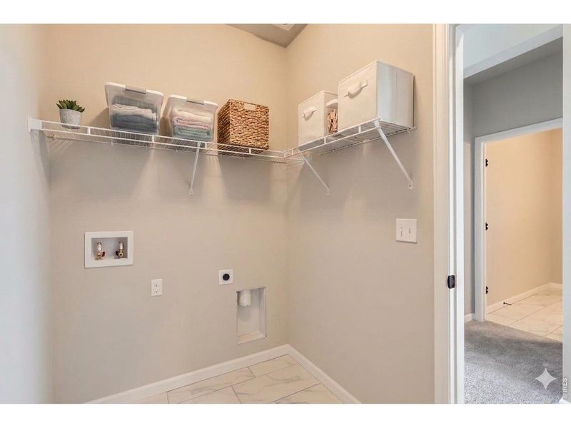 Spacious, unfurnished interior of a new home in Country Club Reserve, Fort Collins (Image 16).