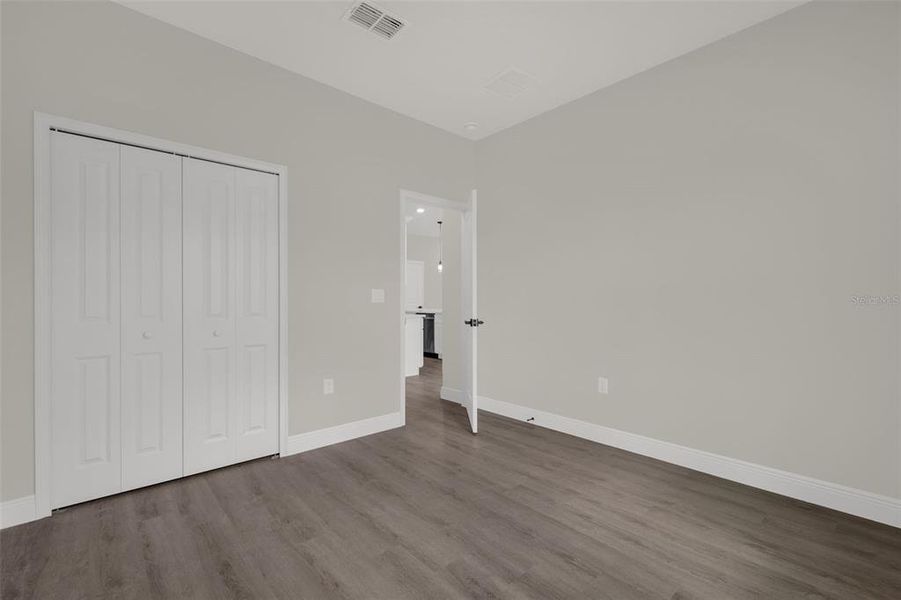 Spacious, unfurnished interior of a new home in , Ocala (Image 46).