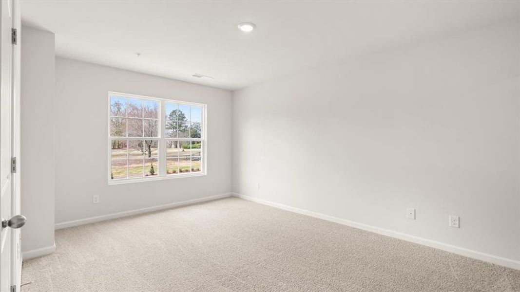 Spacious, unfurnished interior of a new home in Roseleigh Park, Douglasville (Image 27).