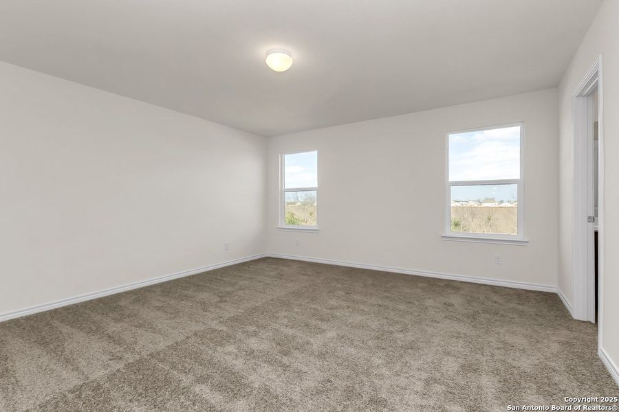Spacious, unfurnished interior of a new home in Medina Crossing, Von Ormy (Image 9).