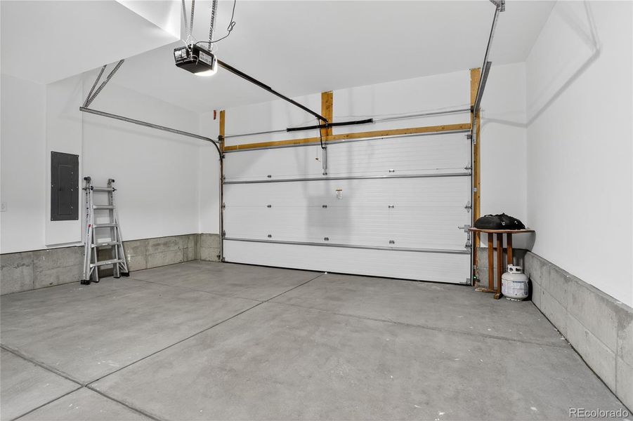 Spacious, unfurnished interior of a new home in , Lakewood (Image 20). Spacious, unfurnished interior of a new home in , Lakewood (Image 20).