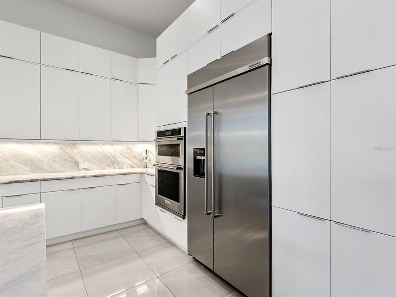 Furnished interior view inside a new home in , Lakewood Ranch (Image 9).