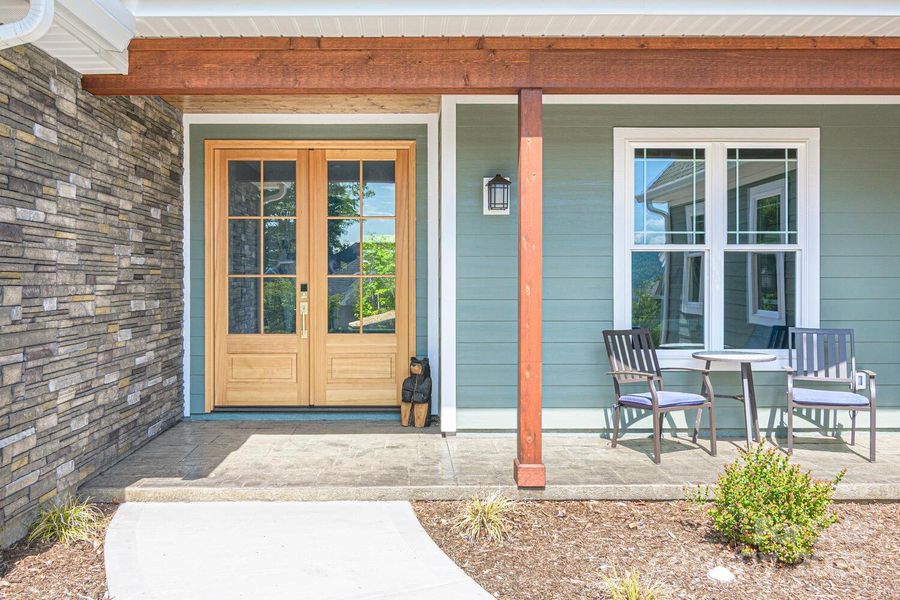 Image 44 of a home in .