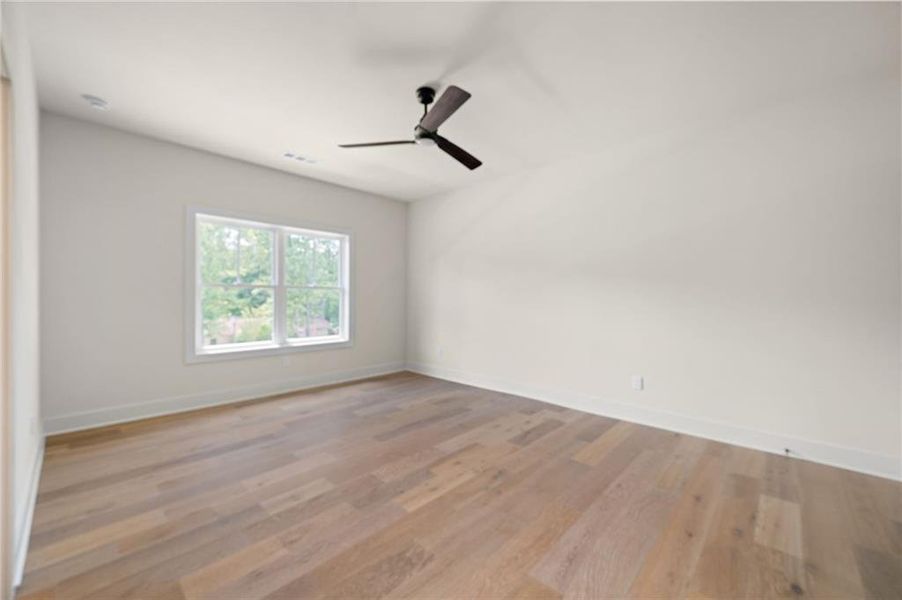 Spacious, unfurnished interior of a new home in , Atlanta (Image 42).