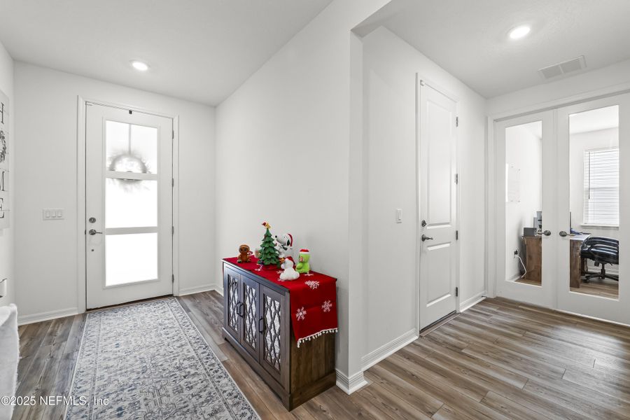 Furnished interior view inside a new home in , St. Augustine (Image 41).