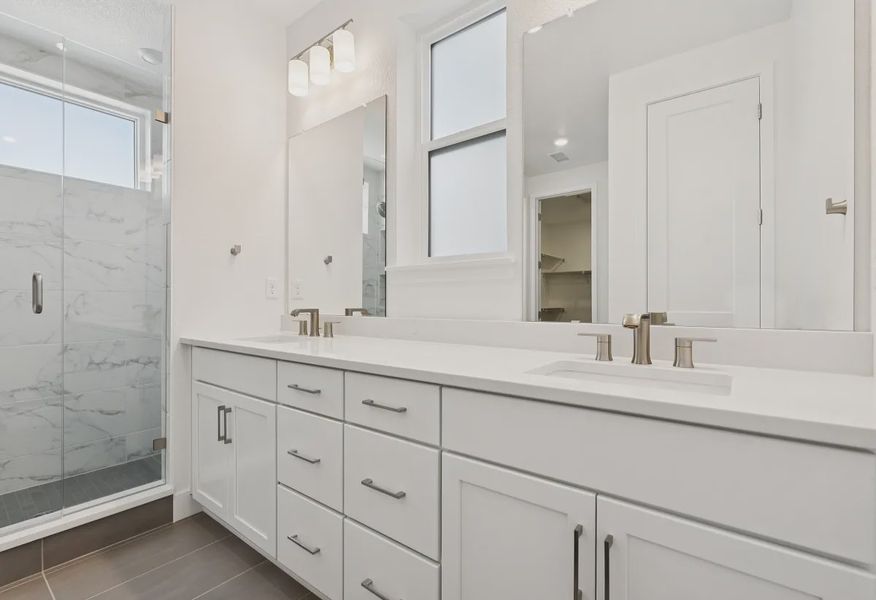 Homesite 288 Primary Bath - 10 of 14