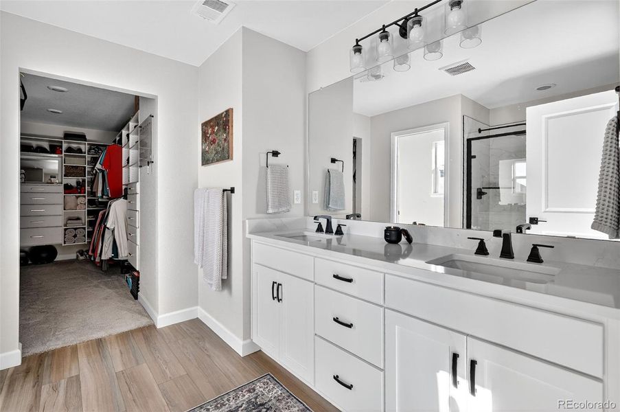 Furnished interior view inside a new home in Colliers Hill, Erie (Image 39). Furnished interior view inside a new home in Colliers Hill, Erie (Image 39).