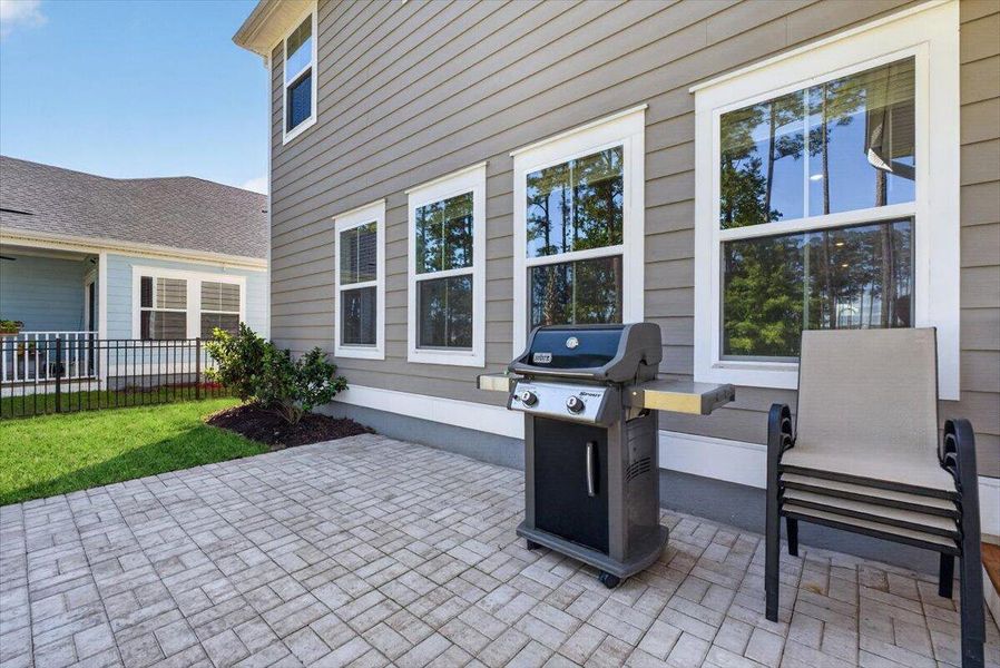Exterior details and patio area of a home in , Summerville (Image 4).