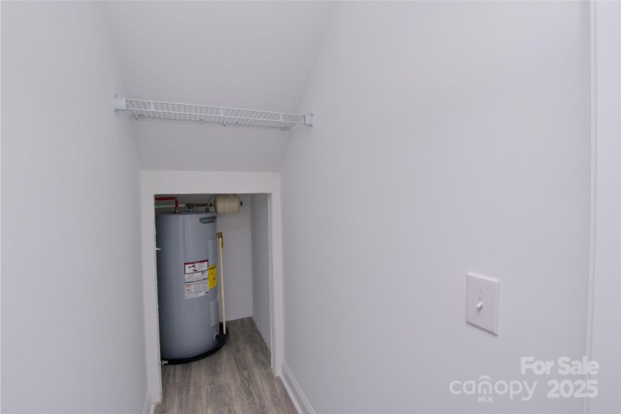 Spacious, unfurnished interior of a new home in , Matthews (Image 25).