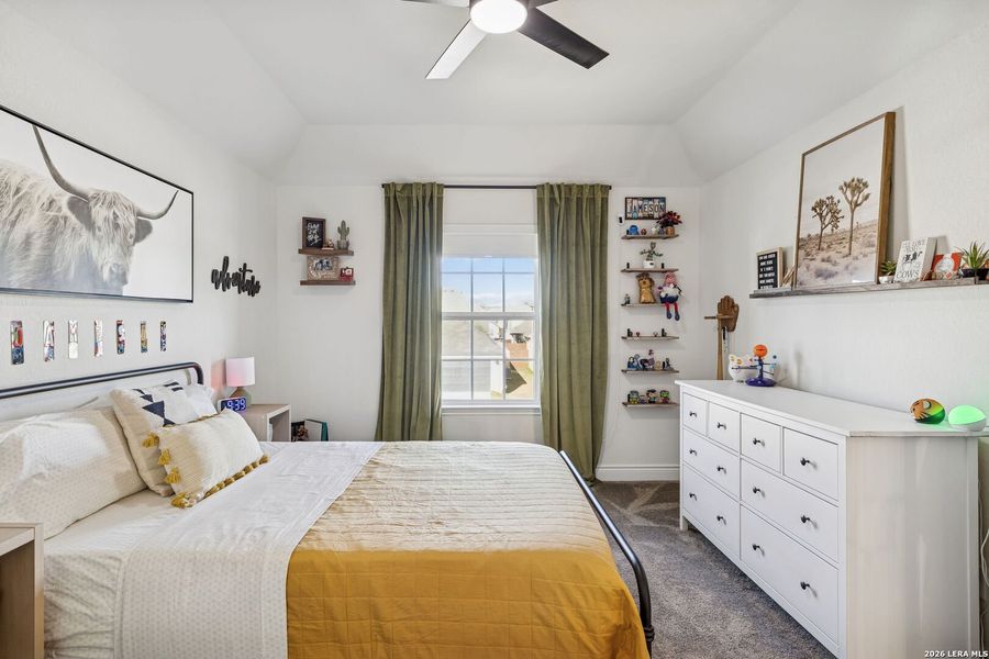 Furnished interior view inside a new home in Davis Ranch, San Antonio (Image 19). Furnished interior view inside a new home in Davis Ranch, San Antonio (Image 19).