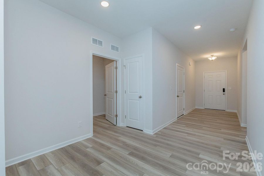 Spacious, unfurnished interior of a new home in Pine Bluff, Midland (Image 27). Spacious, unfurnished interior of a new home in Pine Bluff, Midland (Image 27).