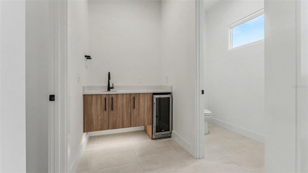 Spacious, unfurnished interior of a new home in , Lakeland (Image 36).