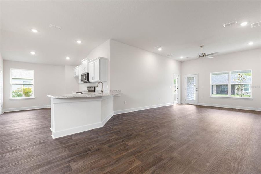 Spacious, unfurnished interior of a new home in Palm Coast, Palm Coast (Image 13).