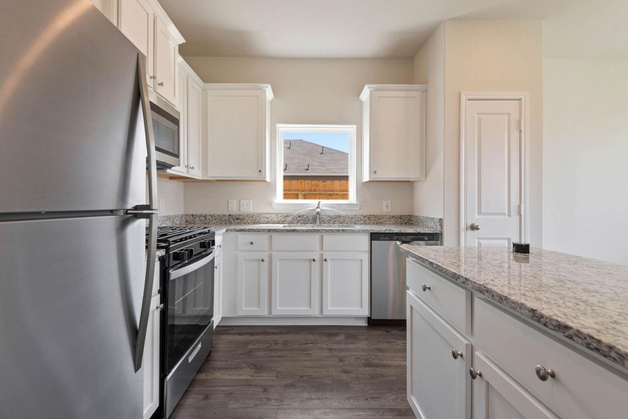 Furnished interior view inside a new home in Pinewood Trails, Cleveland (Image 8).