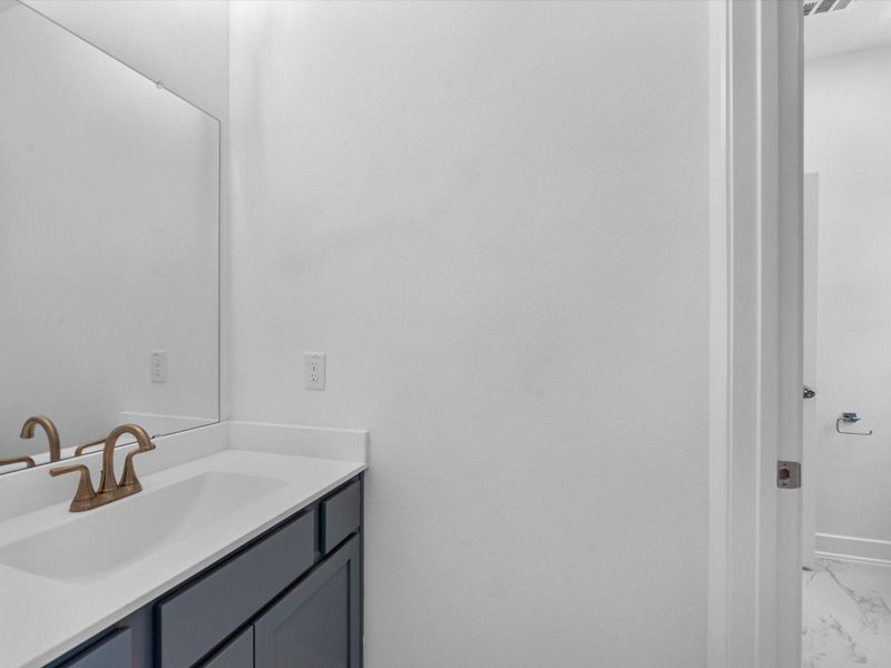 Image 27 of a home in Lago Mar.