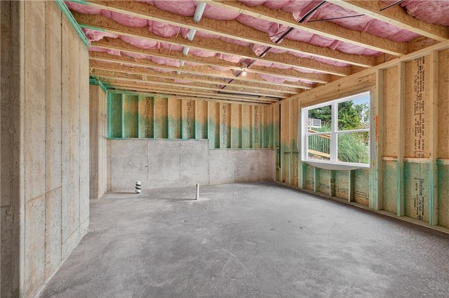 Image 52 of a home in .