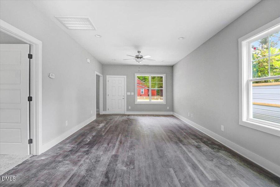 20-601 West Main St-20 20-601 West Main St-20