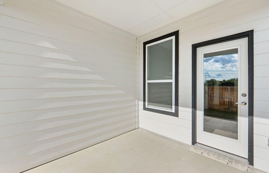 Spacious, unfurnished interior of a new home in , Round Rock (Image 12).