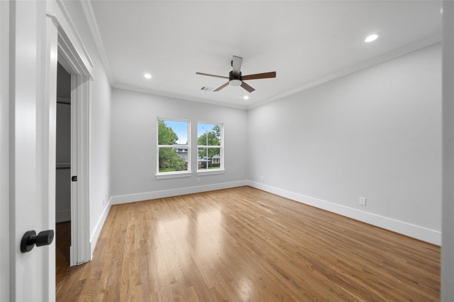 Spacious, unfurnished interior of a new home in , Houston (Image 13).