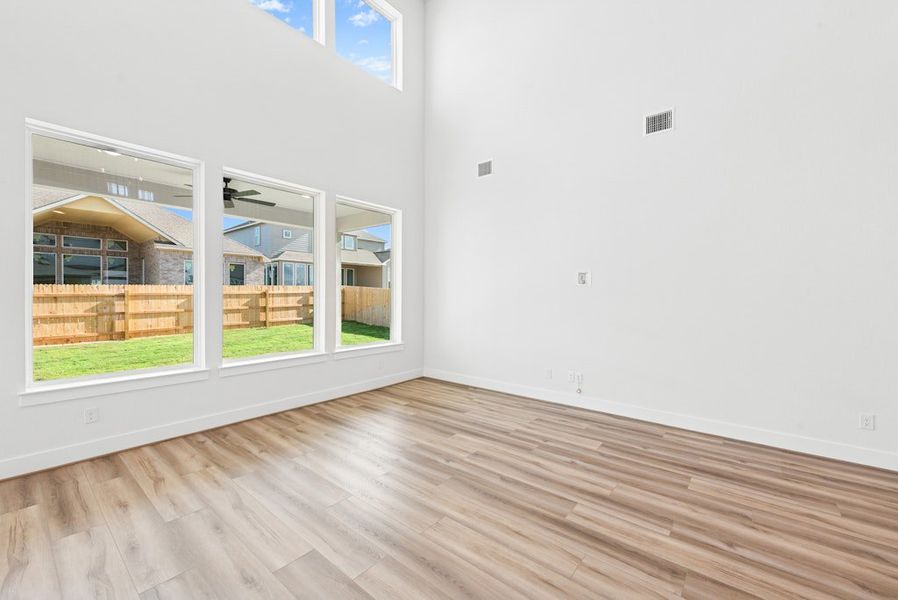 Spacious, unfurnished interior of a new home in Blackhawk, Pflugerville (Image 20).