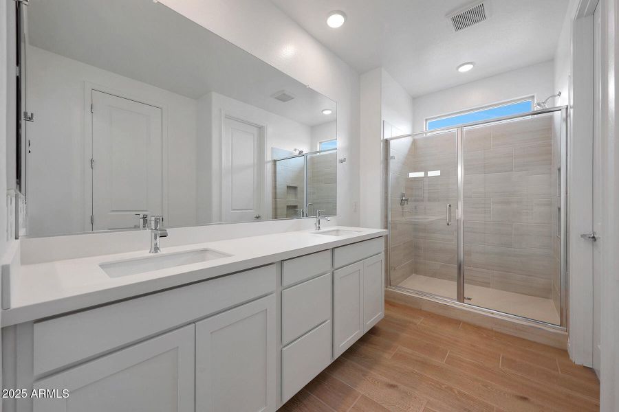 PHX_Landmarke_Lot 1044_Lagoon_790_owners PHX_Landmarke_Lot 1044_Lagoon_790_owners