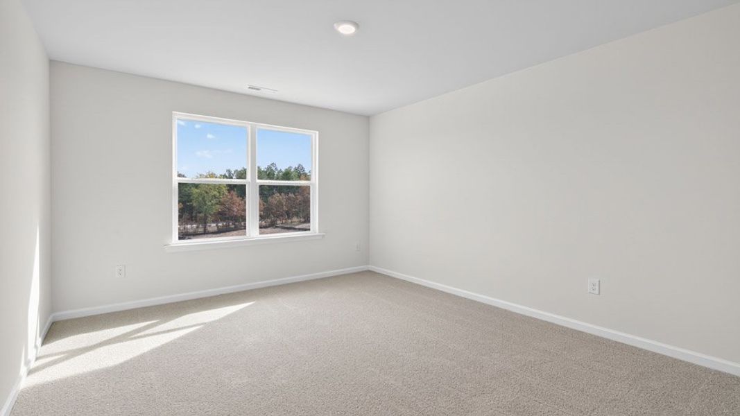 Spacious, unfurnished interior of a new home in Mason Ridge, Spring Lake (Image 23).