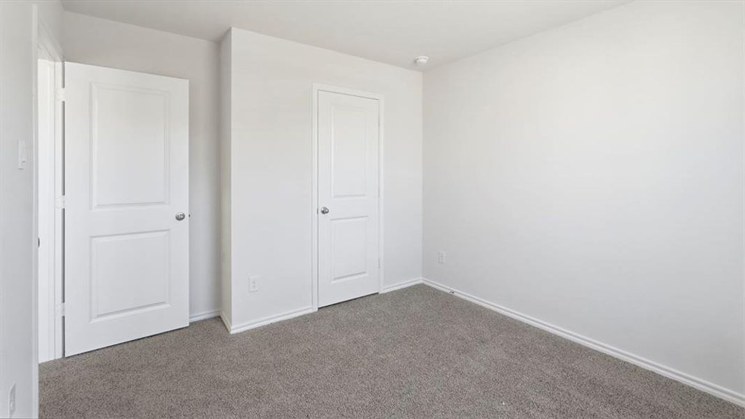 Spacious, unfurnished interior of a new home in Arbor Trails South, Princeton (Image 30).