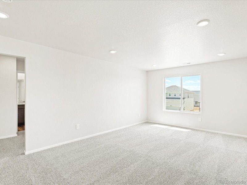 Spacious, unfurnished interior of a new home in Revere at Johnstown, Johnstown (Image 16).