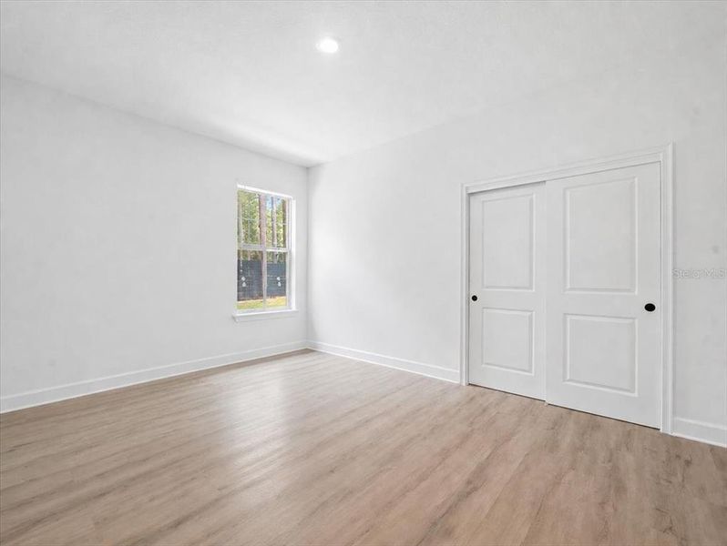 Spacious, unfurnished interior of a new home in , Spring Hill (Image 45).
