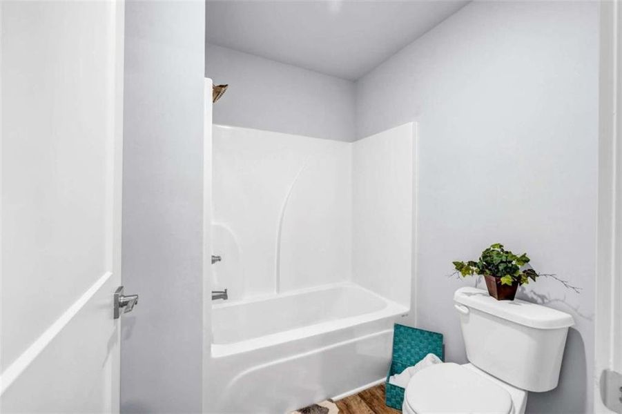 Furnished interior view inside a new home in Palmetto Oaks Phase III, Palmetto (Image 14). Furnished interior view inside a new home in Palmetto Oaks Phase III, Palmetto (Image 14).