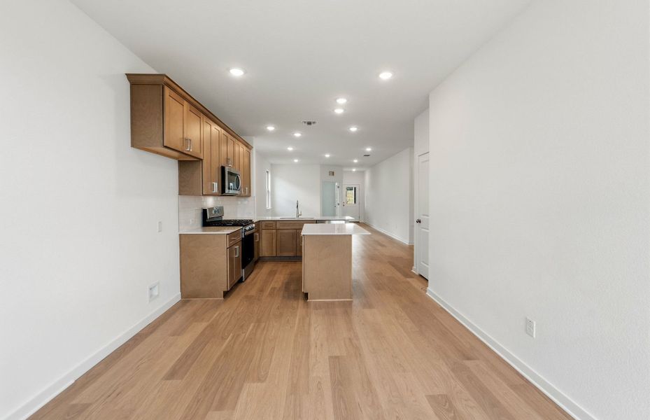 Furnished interior view inside a new home in La Cima, San Marcos (Image 12).