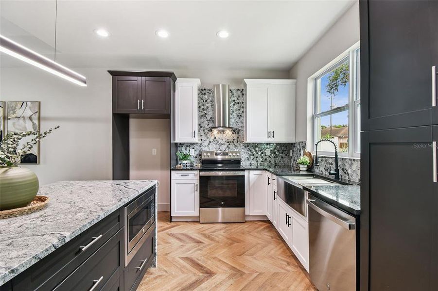 Furnished interior view inside a new home in , Tampa (Image 51).