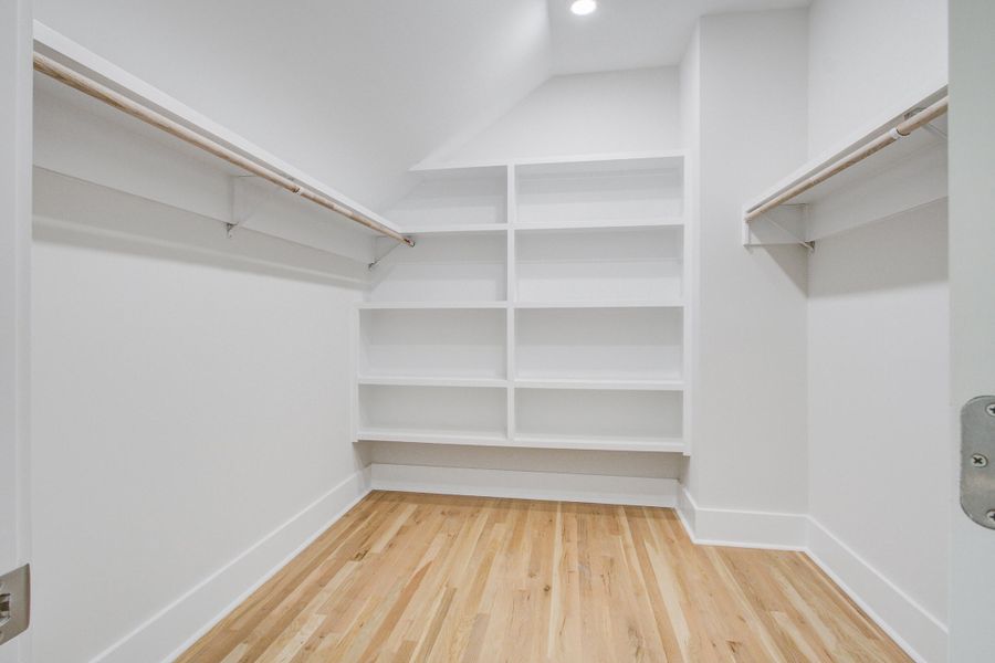 Spacious, unfurnished interior of a new home in , Mount Pleasant (Image 44).