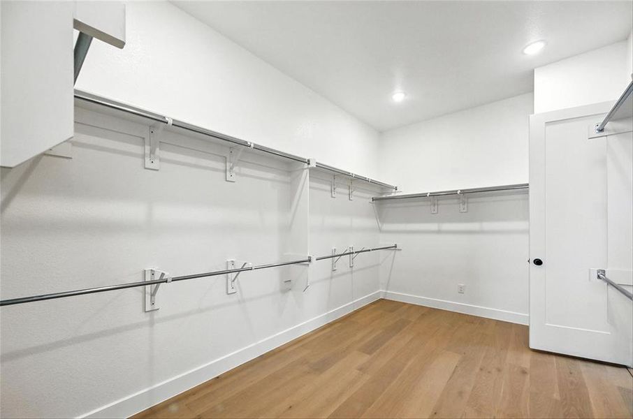 Spacious, unfurnished interior of a new home in Saddle Star Estates, Rockwall (Image 16). Spacious, unfurnished interior of a new home in Saddle Star Estates, Rockwall (Image 16).