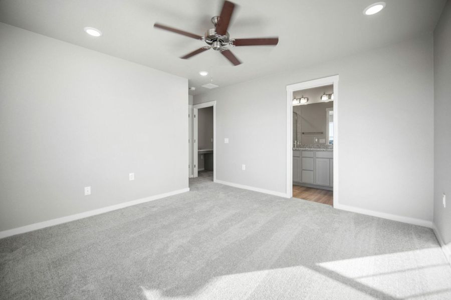 Representative unfurnished interior of a home built from the Cheyenne by View Homes in Aspen Meadows – Townhomes, Colorado Springs (Image 20). Representative unfurnished interior of a home built from the Cheyenne by View Homes in Aspen Meadows – Townhomes, Colorado Springs (Image 20).