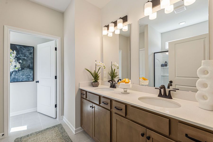 Furnished interior view inside a new home in Lemon Springs Estates, Sanford (Image 14).