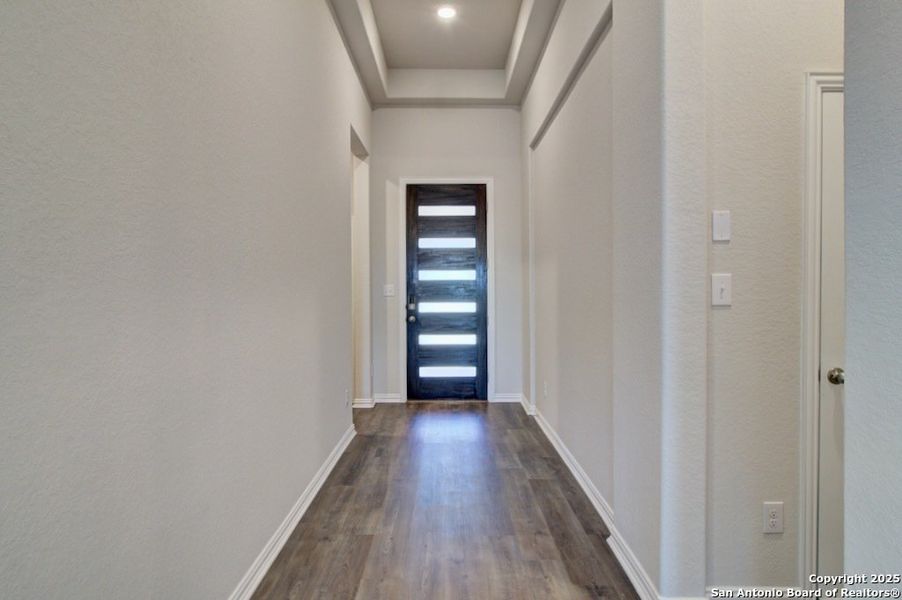 Spacious, unfurnished interior of a new home in Meyer Ranch – Premier, New Braunfels (Image 18).