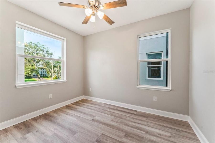 Spacious, unfurnished interior of a new home in , Tampa (Image 20).