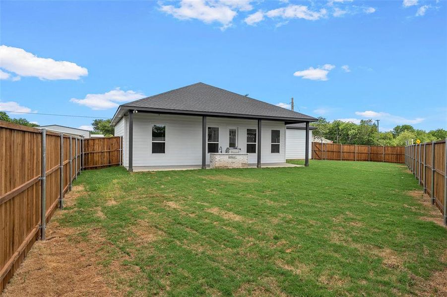 Exterior details and patio area of a home in , Hillsboro (Image 26).