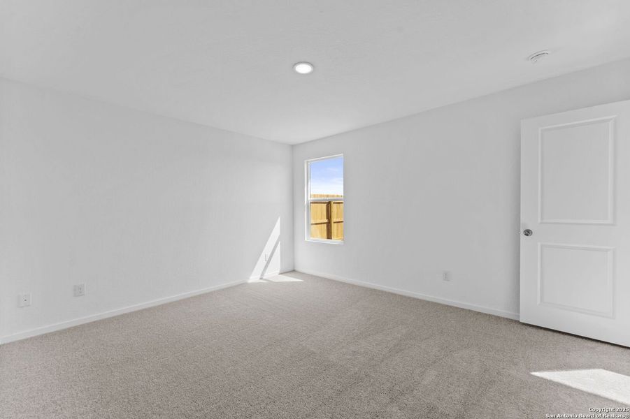 Spacious, unfurnished interior of a new home in , New Braunfels (Image 11). Spacious, unfurnished interior of a new home in , New Braunfels (Image 11).