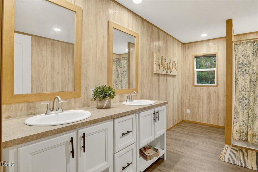 23-DSC3301 23-DSC3301