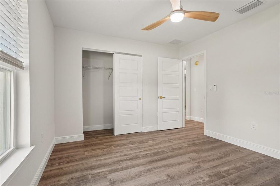 Spacious, unfurnished interior of a new home in , Citrus Springs (Image 46).
