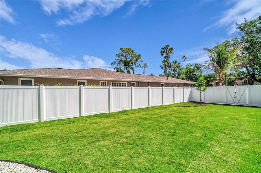 Exterior details and patio area of a home in , Sarasota (Image 28).