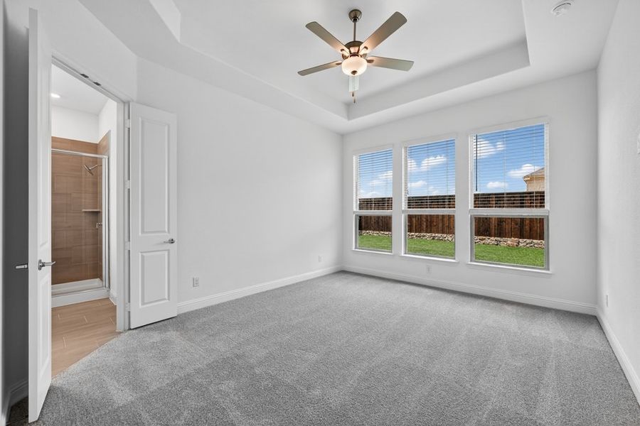 Spacious, unfurnished interior of a new home in The Ridge at Northlake, Northlake (Image 18). Spacious, unfurnished interior of a new home in The Ridge at Northlake, Northlake (Image 18).