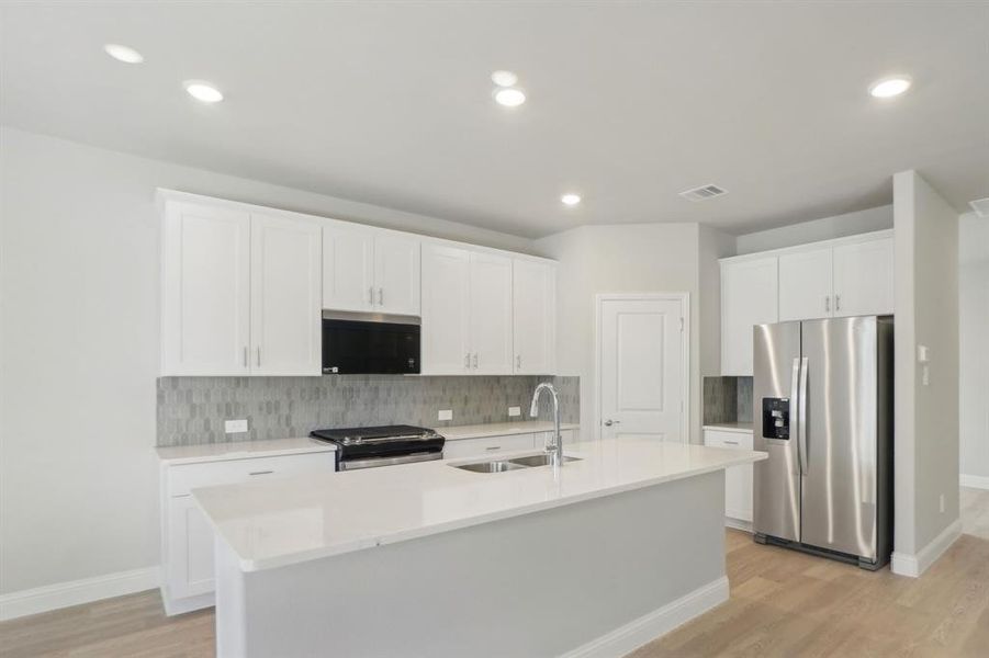 Photo is not of the actual home, but is an inspirational photo of builder’s model home and may depict options, furnishings, and/or decorator features that are not included. Photo is not of the actual home, but is an inspirational photo of builder’s model home and may depict options, furnishings, and/or decorator features that are not included.