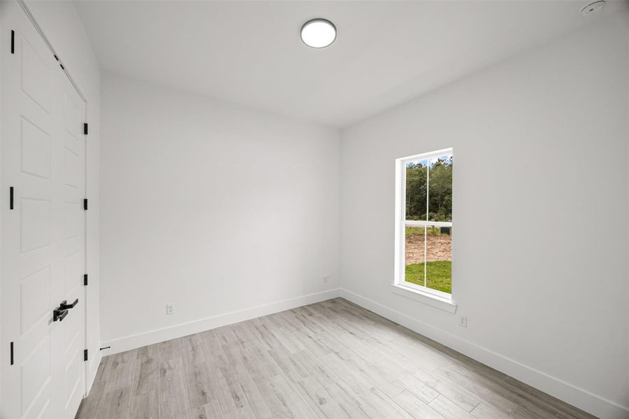Spacious, unfurnished interior of a new home in , Dayton (Image 21).