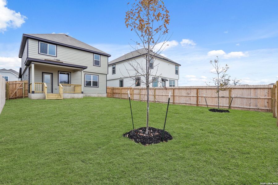 Exterior details and patio area of a home in Abbott Place, St. Hedwig (Image 4).