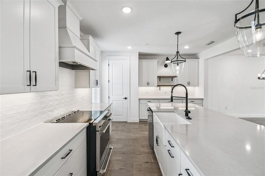 Furnished interior view inside a new home in Vdara, Orlando (Image 9). Furnished interior view inside a new home in Vdara, Orlando (Image 9).